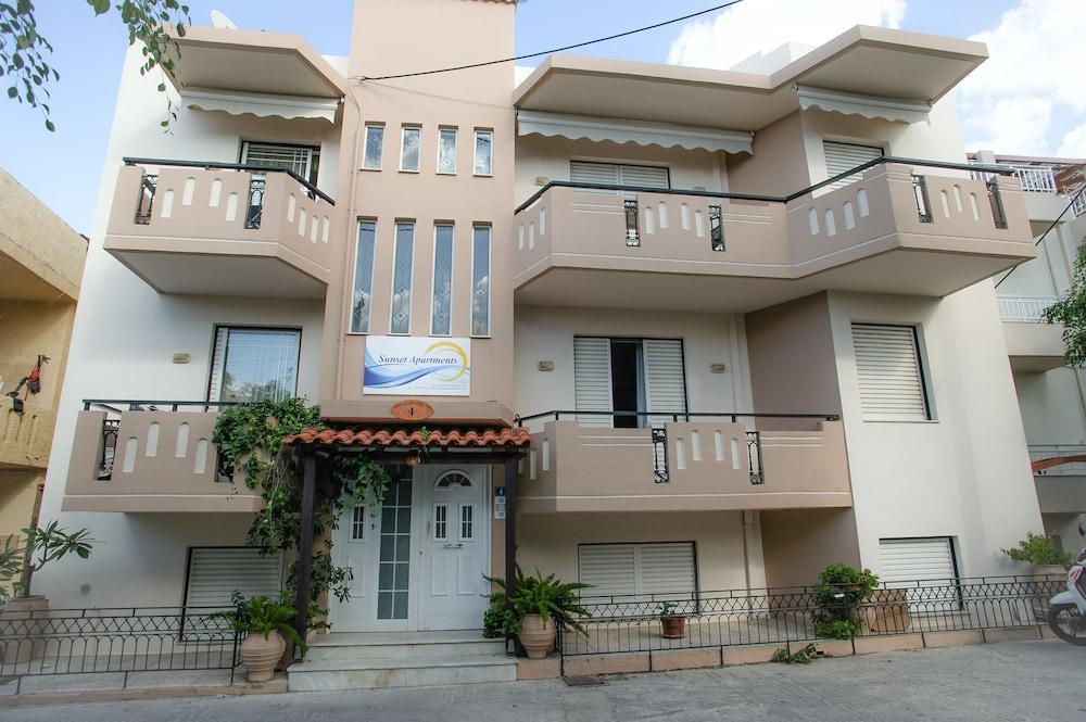 Sunset Seaside Apartments & Studios Resmo Dış mekan fotoğraf